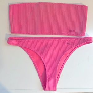 Triangl twinkie pink